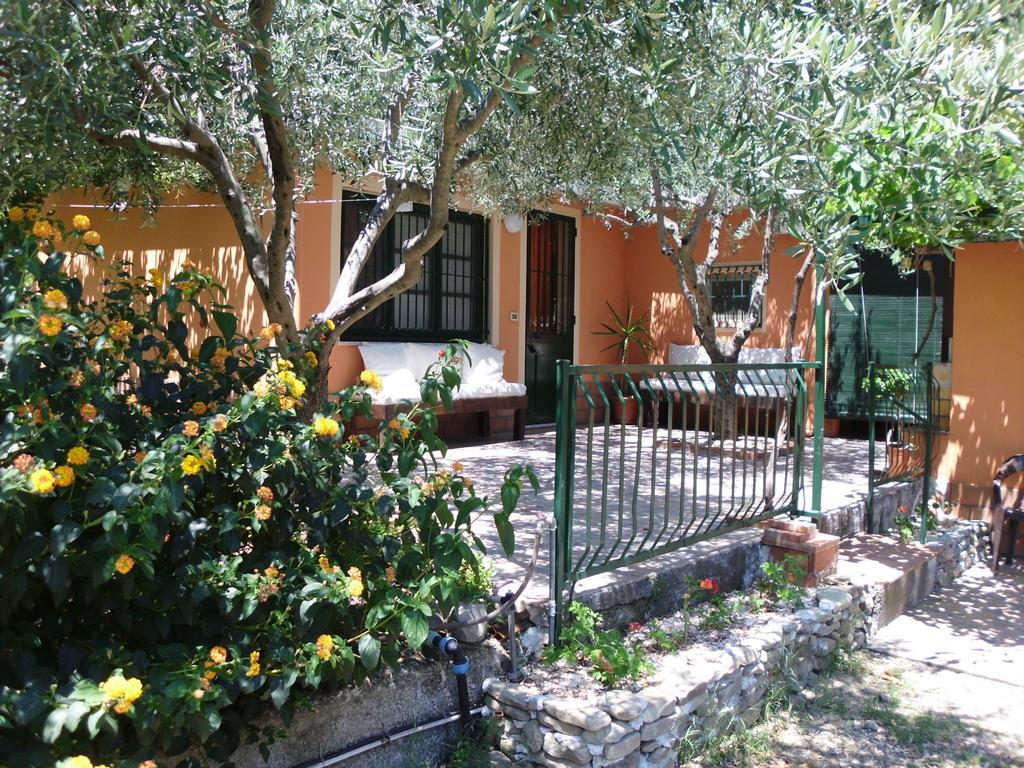 Il Vigneto "Cottage" Gaggi Room photo